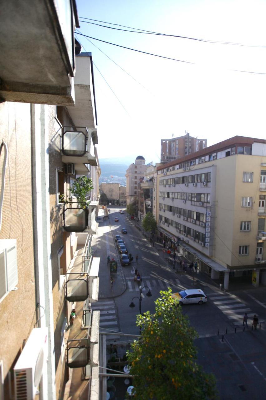 Brick Apartment On Macedonia Pedestrian Street Skopje Buitenkant foto