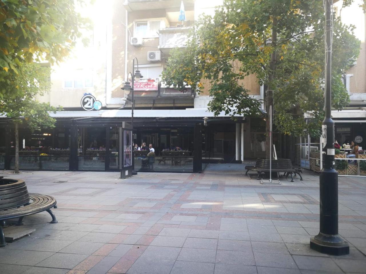 Brick Apartment On Macedonia Pedestrian Street Skopje Buitenkant foto